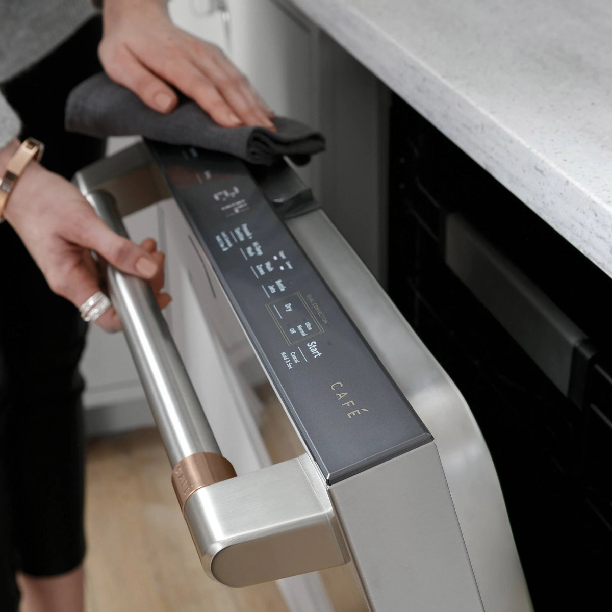 24 In. Stainless Steel Built-In Tall Tub Dishwasher M977